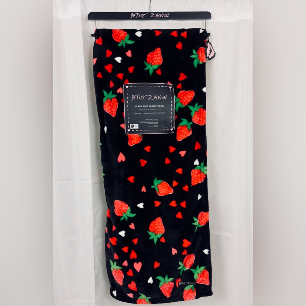 Betsey Johnson Thick Luxurious Black Blanket -  Red Strawberry & Heart Print NWT